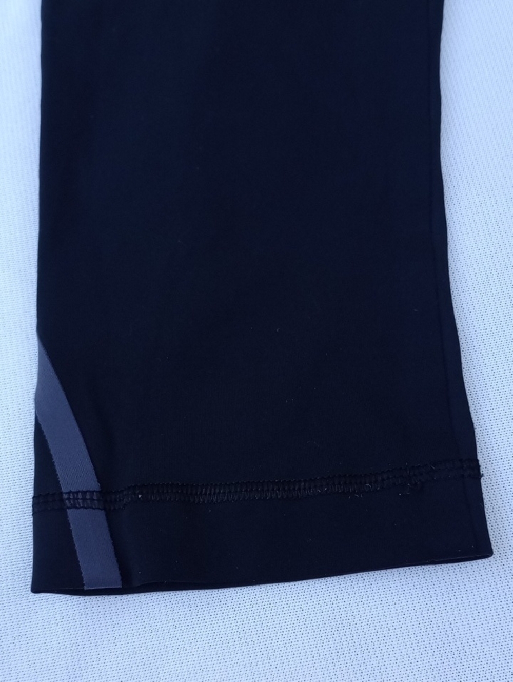 lululemon athletica Black Cropped Women's‎ Jeggings - Picture 10 of 10